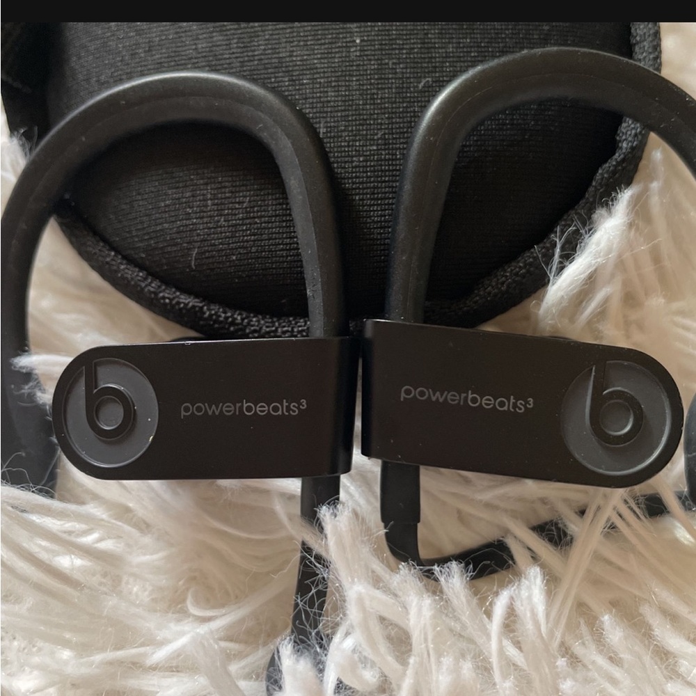 Powerbeats 3